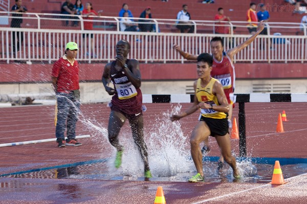 Chạy vượt chướng ngại vật (Steeplechase)